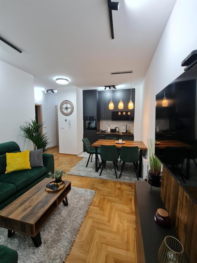 Magic Apartment