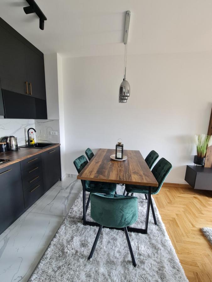 Magic Apartment *