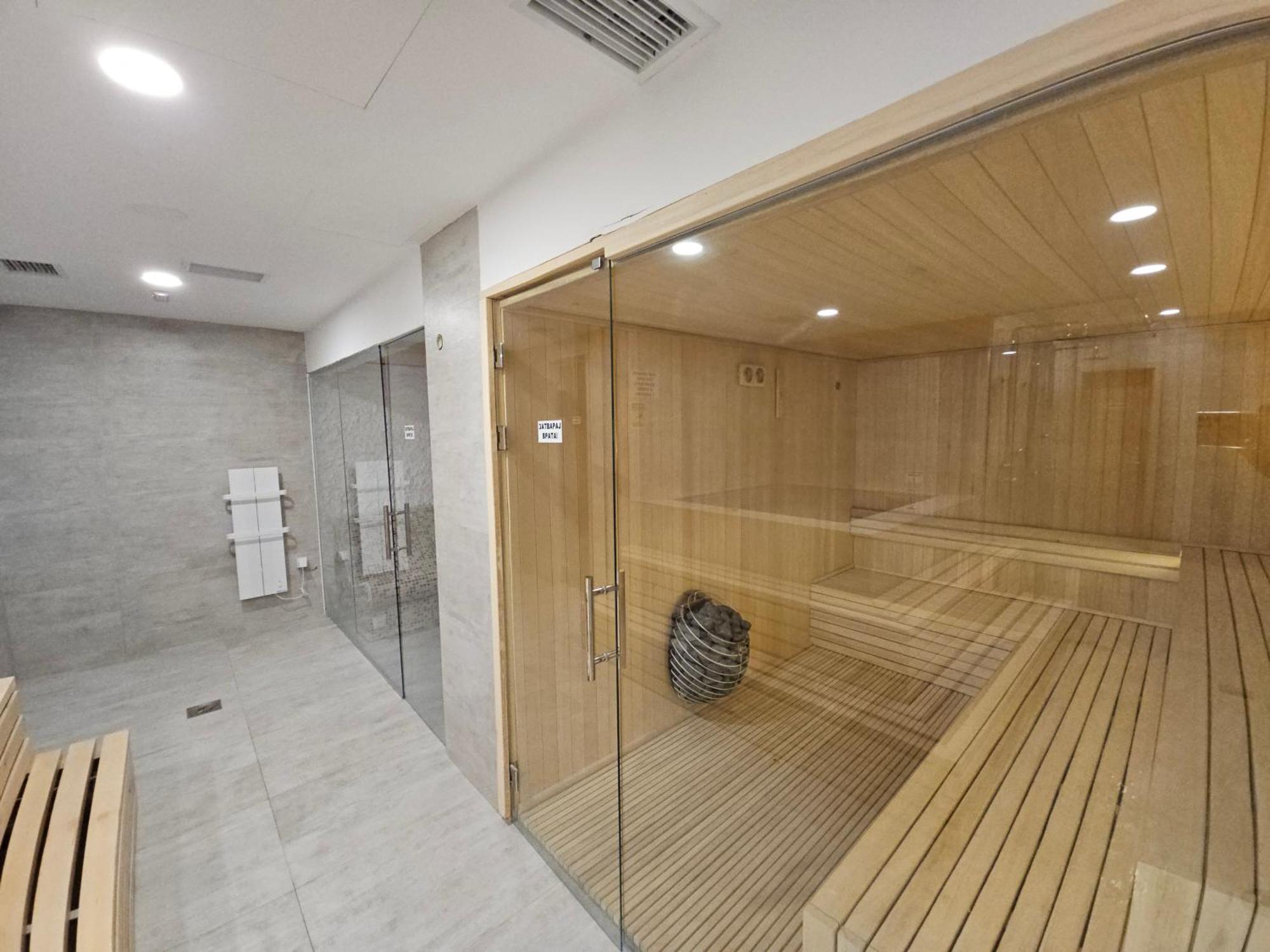 Magic Apartment *