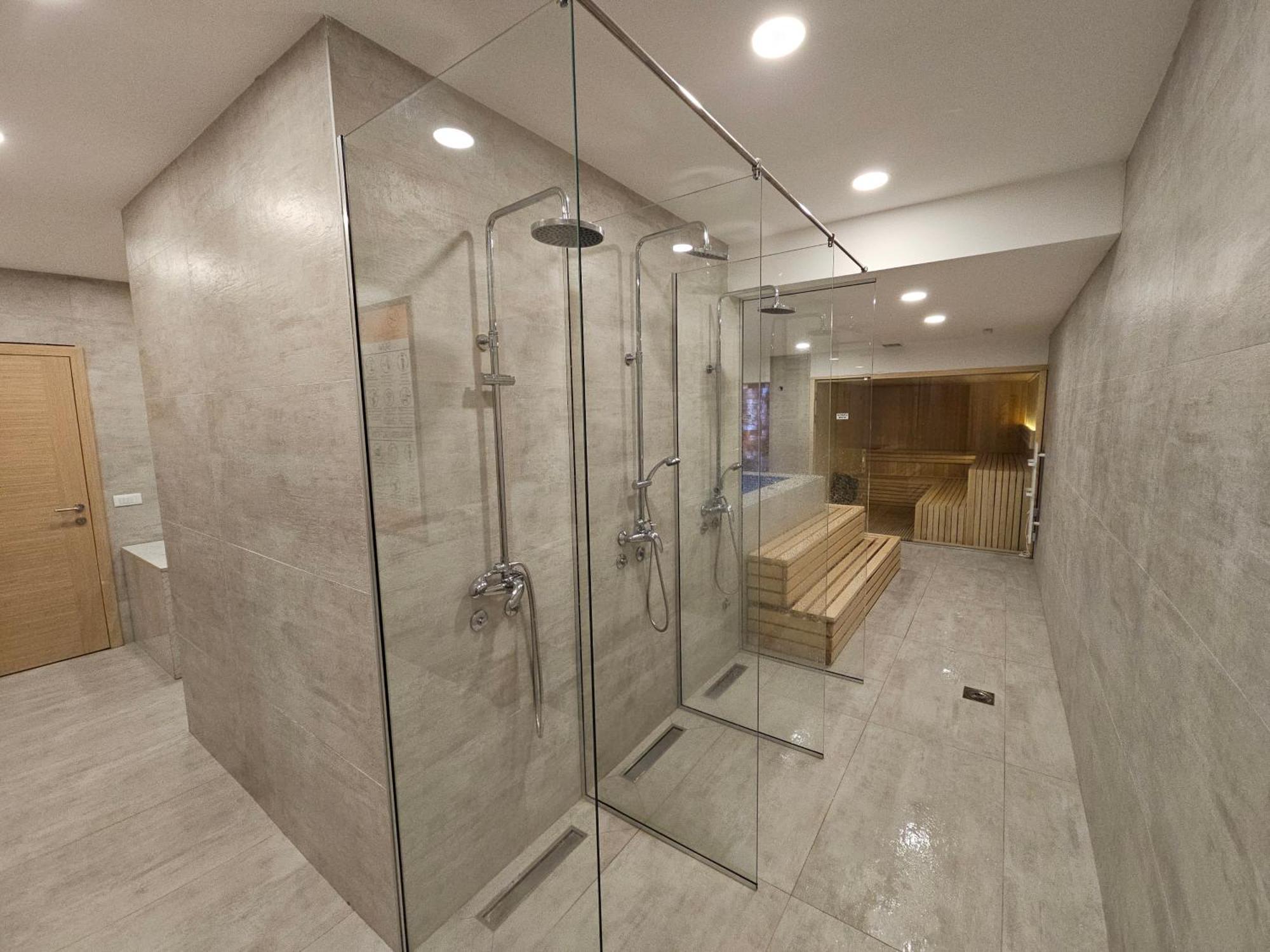 Magic Apartment *